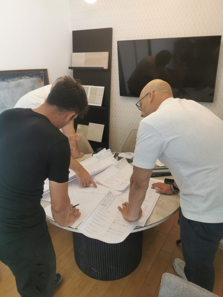 חברות ניהול נכסים בלימסול: איך להשוות דיירים, תחזוקה ודיווח